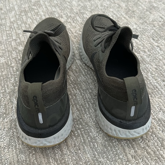Nike women’s epic react flyknit olive sneaker - Picture 2 of 5